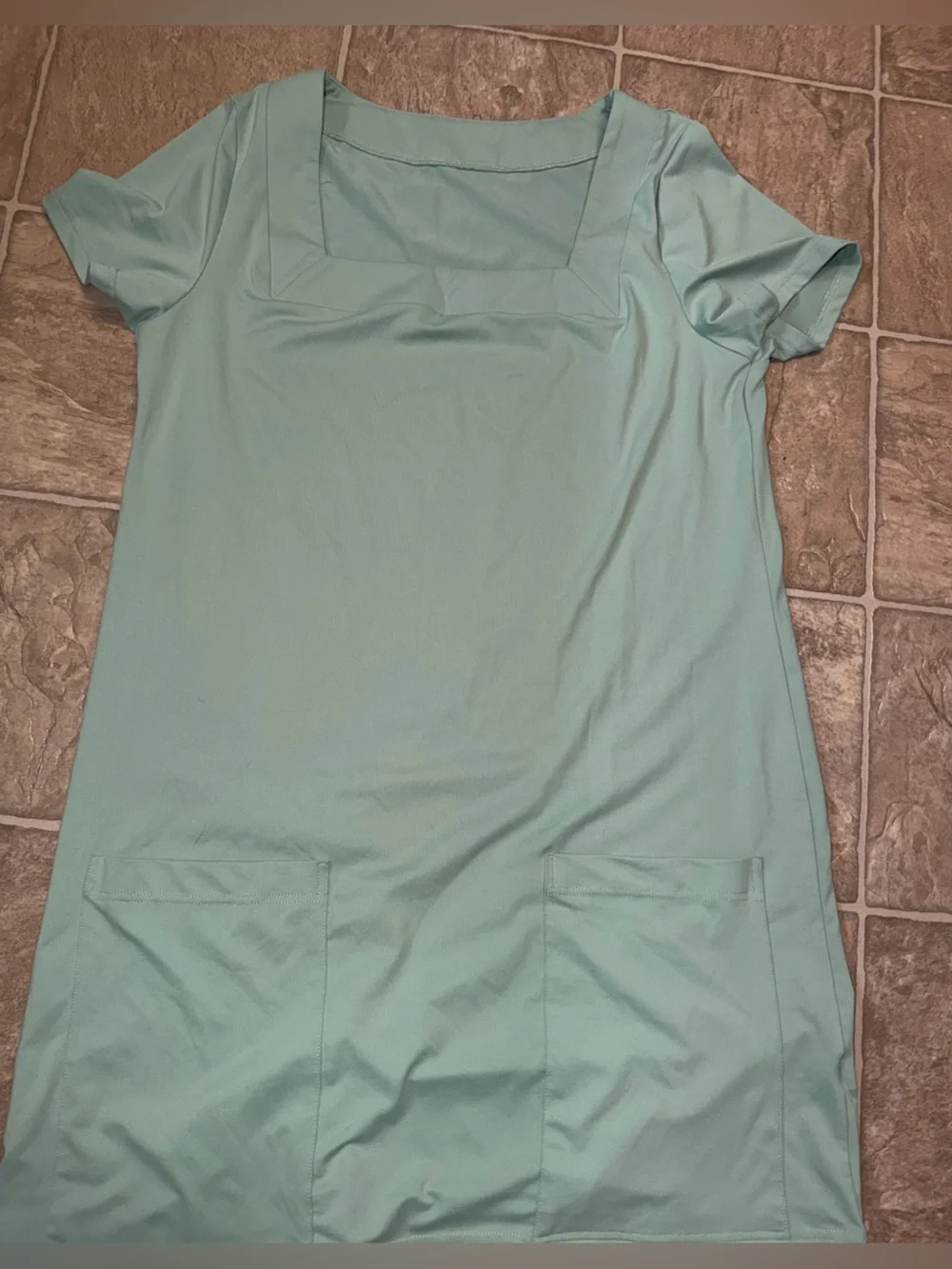 Light Green Women's Lightweight Dress - Classic Pocket Design- NWOT